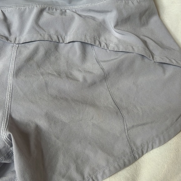 Lululemon speed up shorts size 2 - Picture 4 of 5